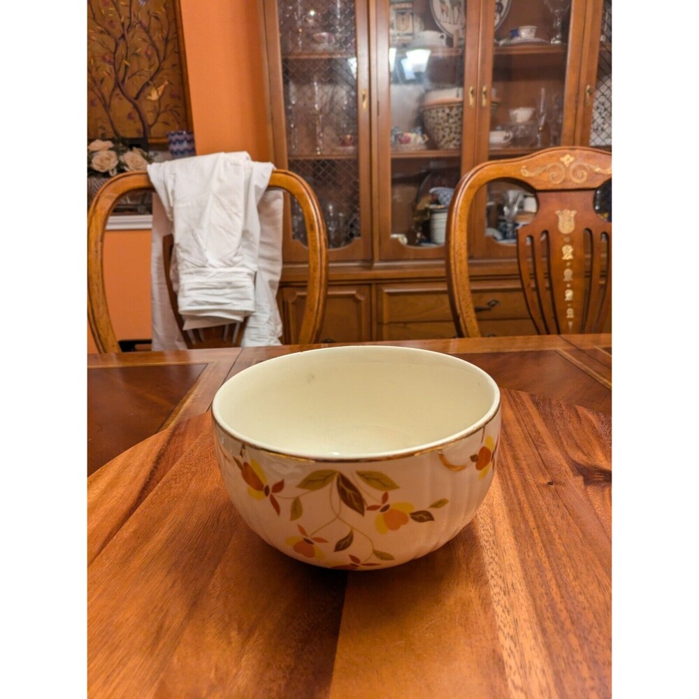 Vintage  Hall's Superior Jewel Tea Autumn Leaf 6"  Bowl